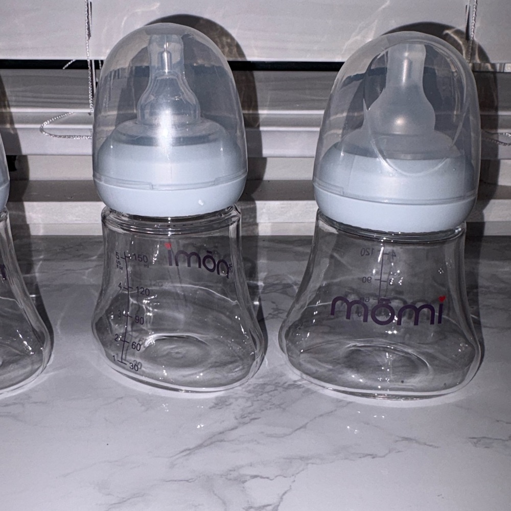 10-Piece Baby Bundle – mōmi Glass Bottles+Cleaning Tools+Silicone Sensory Balls - Picture 4 of 15